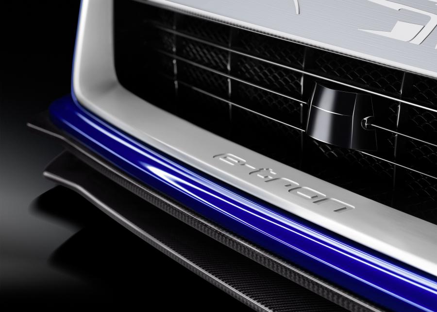 Детали экстерьера Audi R8 e-tron Piloted Driving Concept 2015 года  (фото 10 из 12)